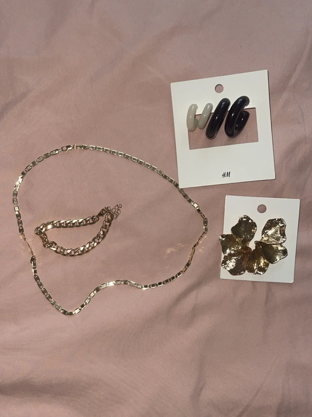 Assorted Jewelry